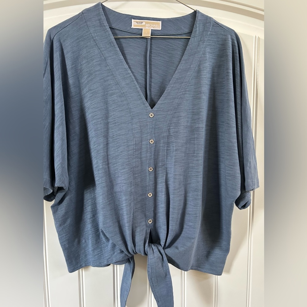 Michael Kors blouse.  Size: Large